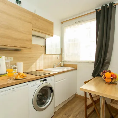 Champs Elysees & Arc De Triomphe - Cityapartmentstay Apartment
