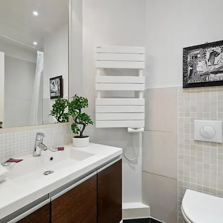 Champs-elysees & Arc De Triomphe - Cityapartmentstay *